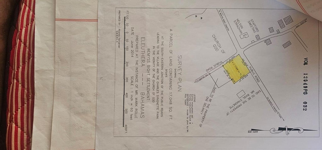 Public Road Wymss Bight, Eleuthera