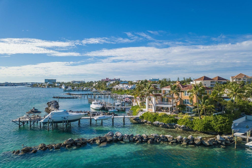 Shangri La 4, New Providence/Paradise Island