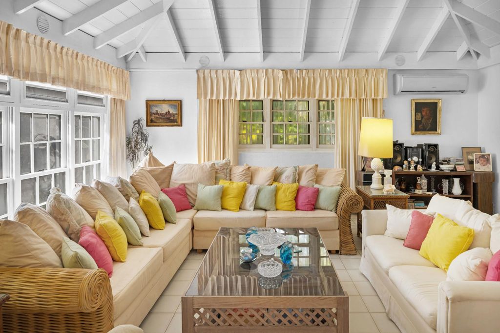 Eton Avenue 18, New Providence/Paradise Island