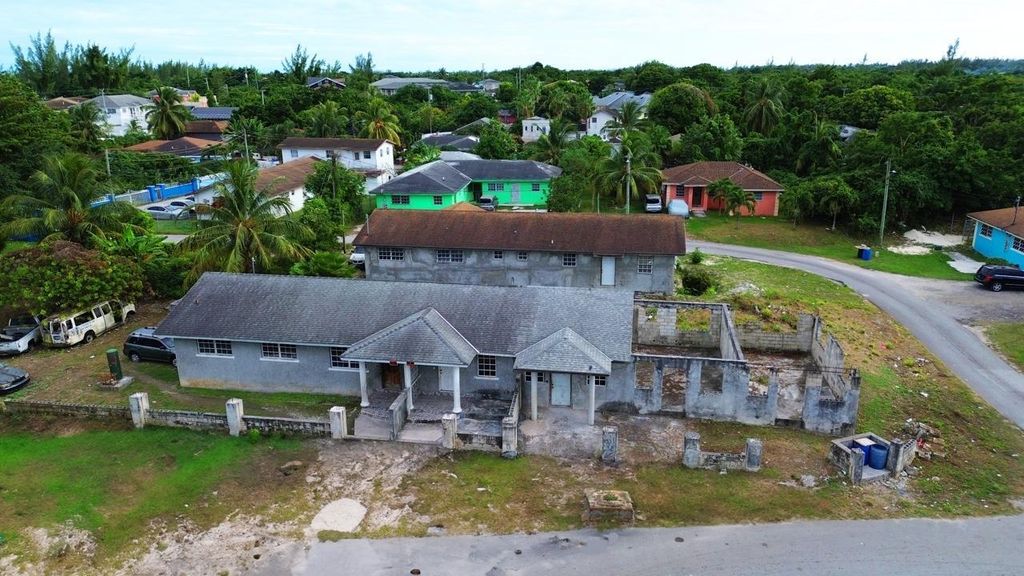 Gamble Heights 75, New Providence/Paradise Island
