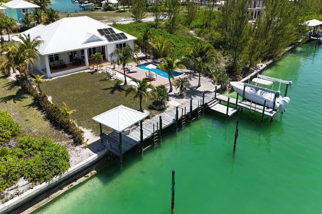 Turtle's Landing Tcb, Abaco