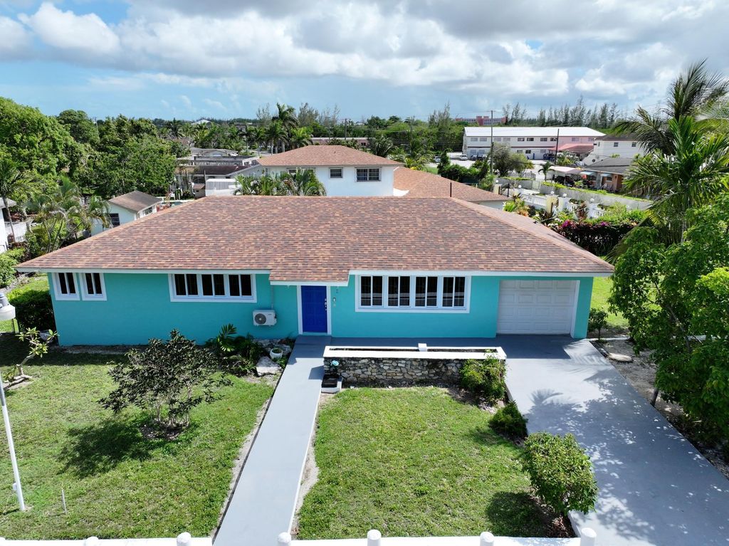 9 Highland Park, New Providence/Paradise Island