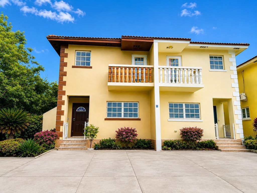 Venice Bay Townhouse!, New Providence/Paradise Island
