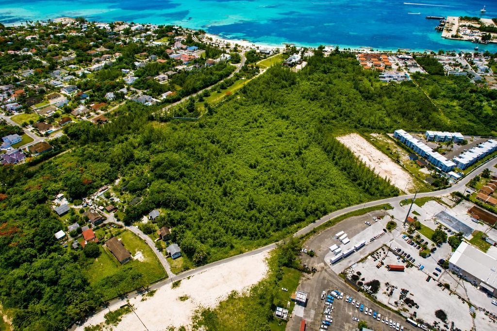 Ferguson Road, New Providence/Paradise Island