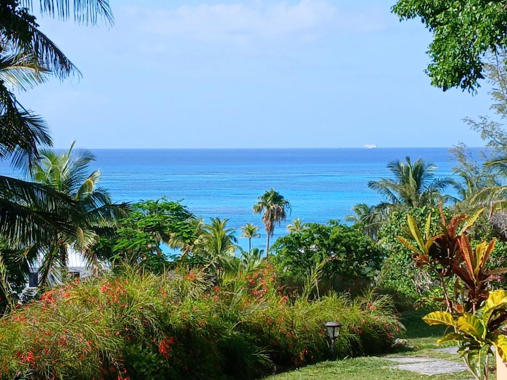 881 West Bay St 1, New Providence/Paradise Island