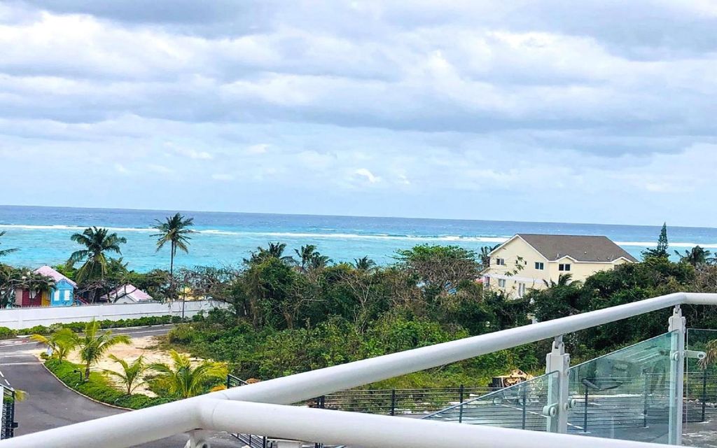 Miramar West 13, New Providence/Paradise Island