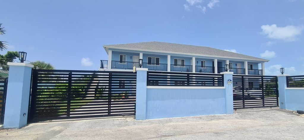 Dolphin Close Blair Est 4, New Providence/Paradise Island