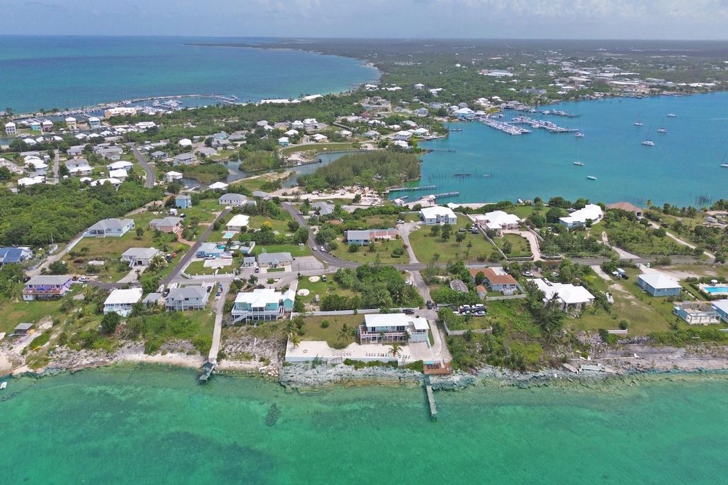 Pelicanshores Hilltop Lot, Abaco