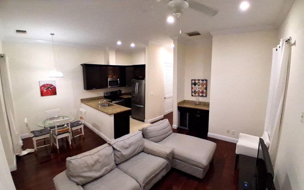Balmoral 41b, New Providence/Paradise Island