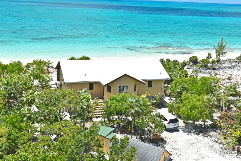 Lot 14 Pigeon Cay, Cat Island