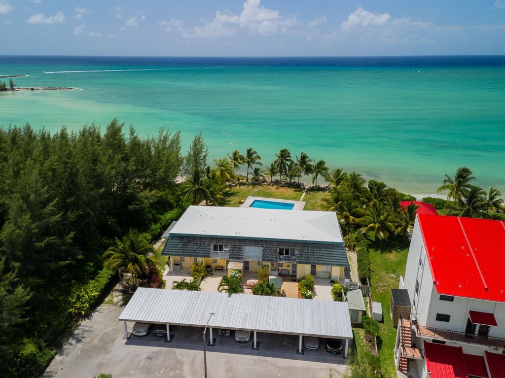 Silver Point Drive 2, Grand Bahama/Freeport