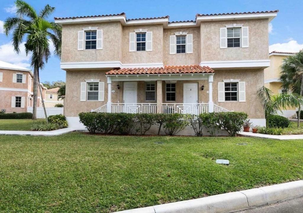 Balmoral H22, New Providence/Paradise Island