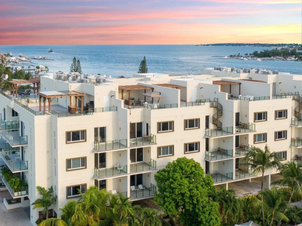 Thirty Six 107 Rent, New Providence/Paradise Island