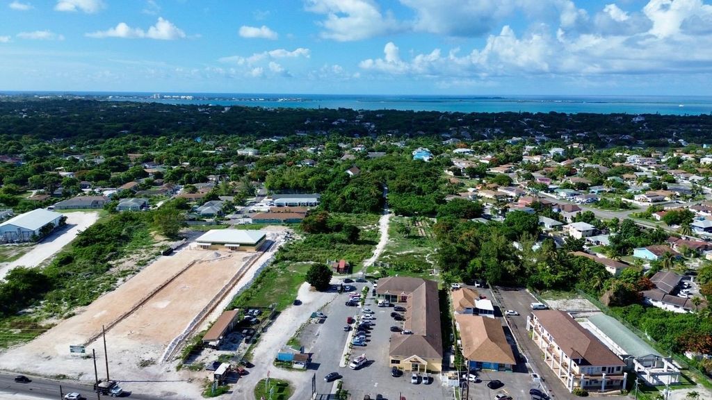 Prince Charles Drive, New Providence/Paradise Island