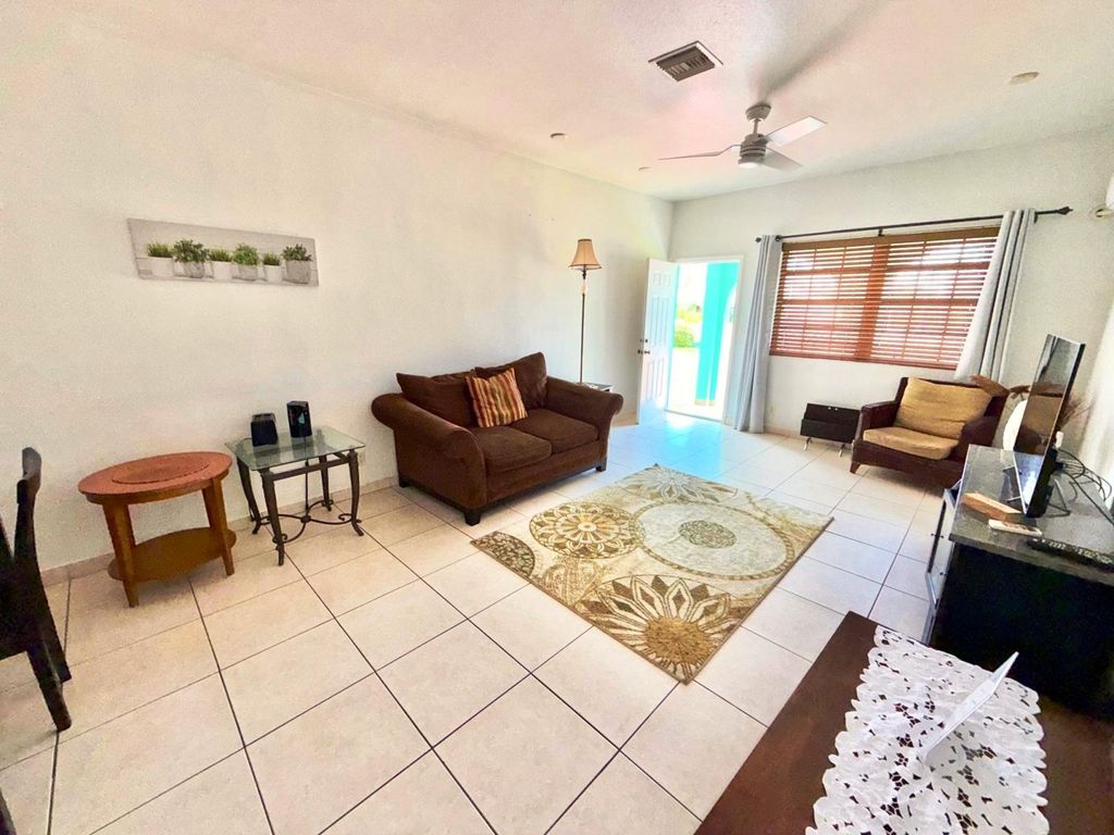 Ludford Road Rental B, Grand Bahama/Freeport