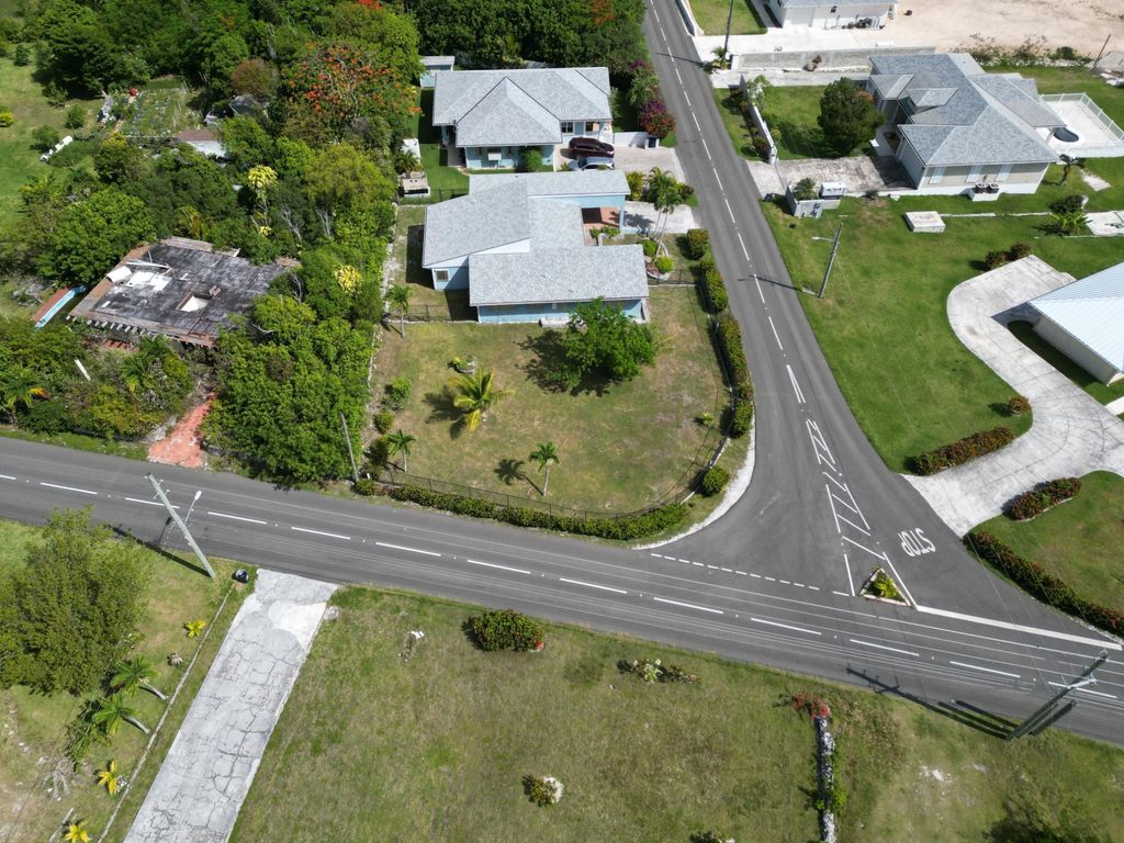 7 Pelican Shores, Abaco