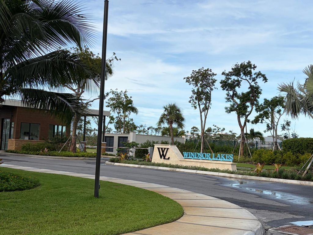 67 Windsor Lakes Subdivision, New Providence/Paradise Island