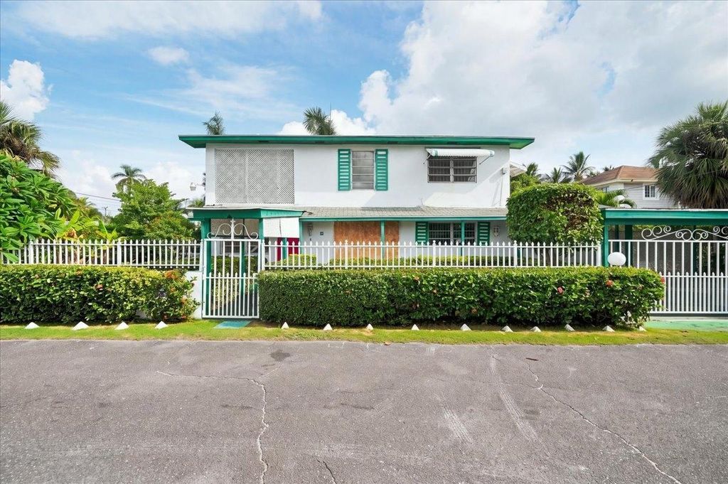 12 Swans Street, New Providence/Paradise Island