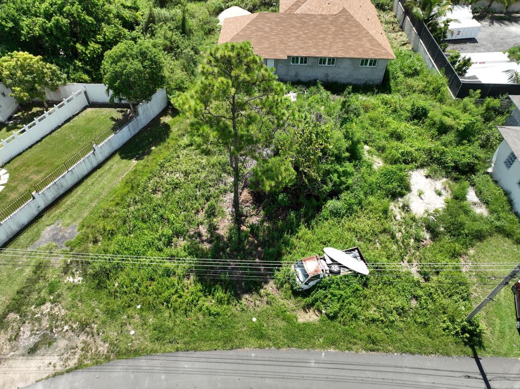 Lot B Ismae Drive, New Providence/Paradise Island