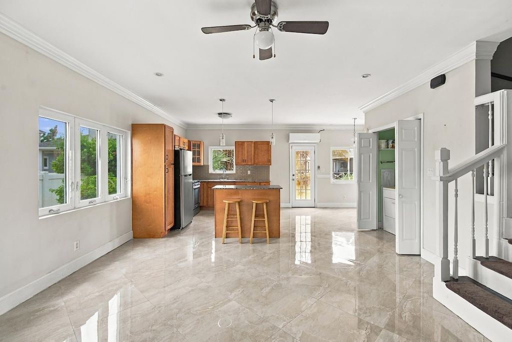 58 Doc Road 1, New Providence/Paradise Island