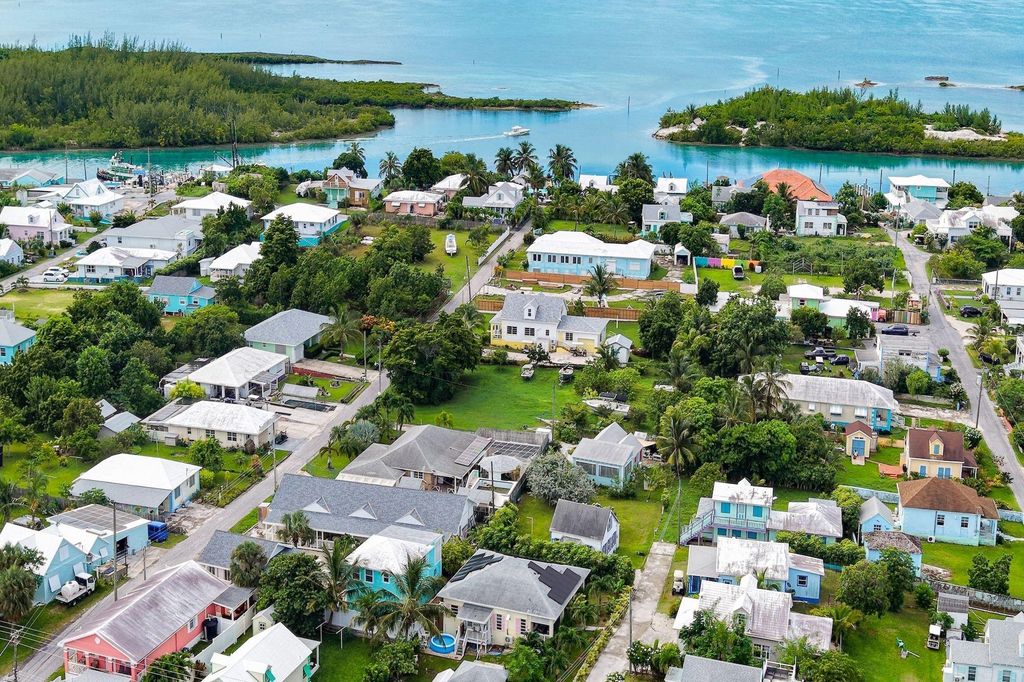 11th Street, Eleuthera