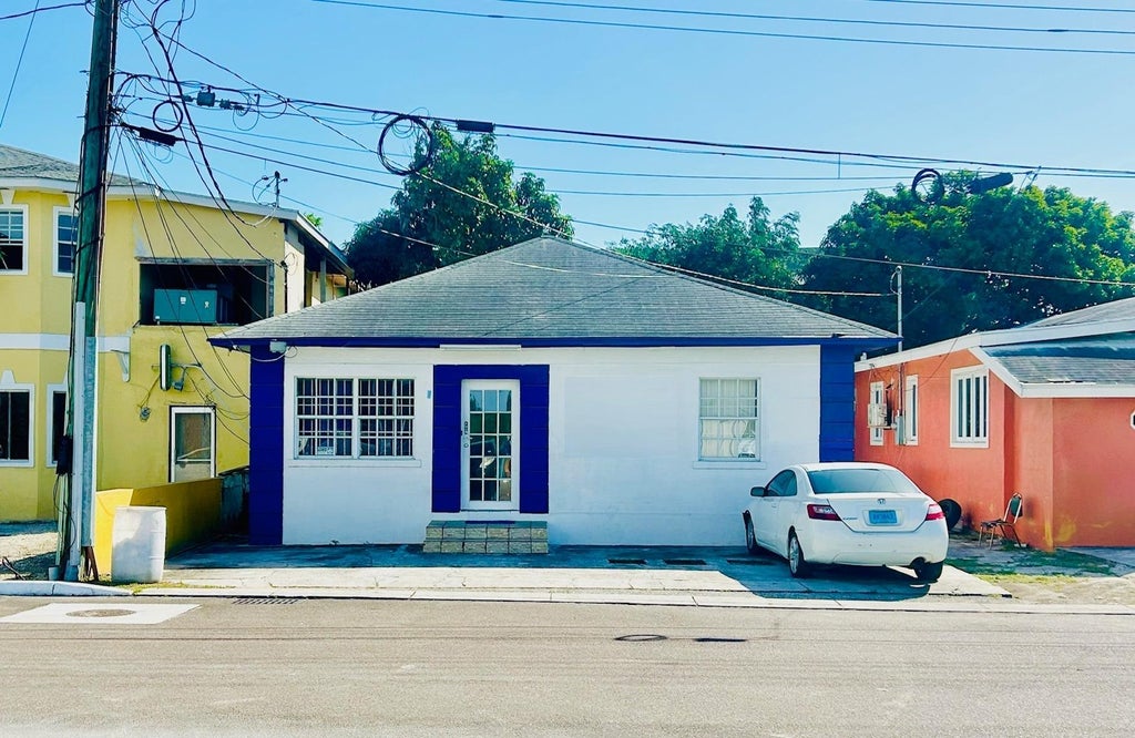 21st Century Road, New Providence/Paradise Island