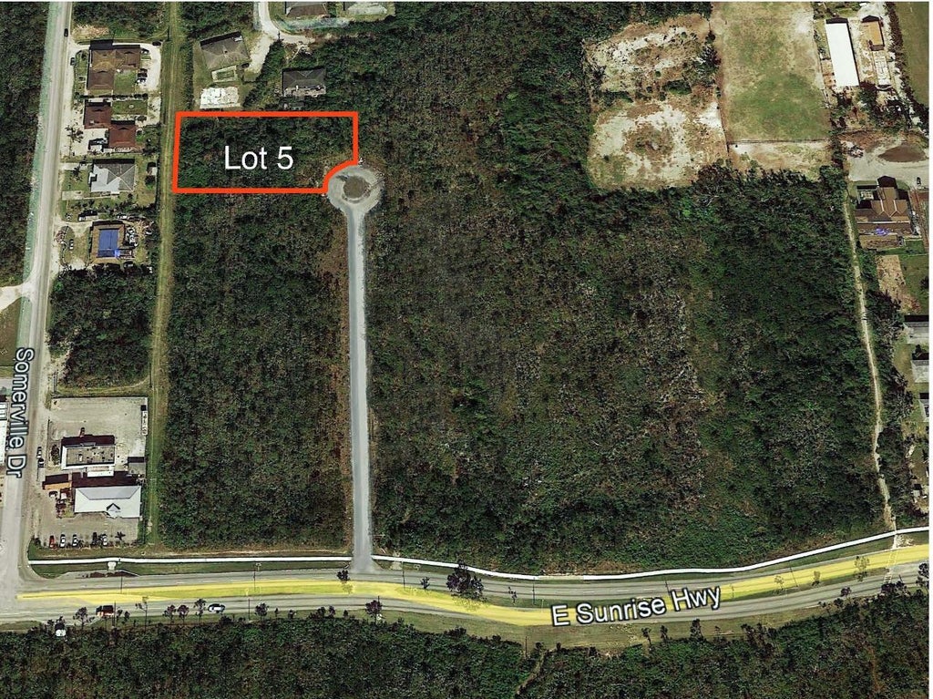 Lot 5 East Sunrise Highway, Grand Bahama/Freeport