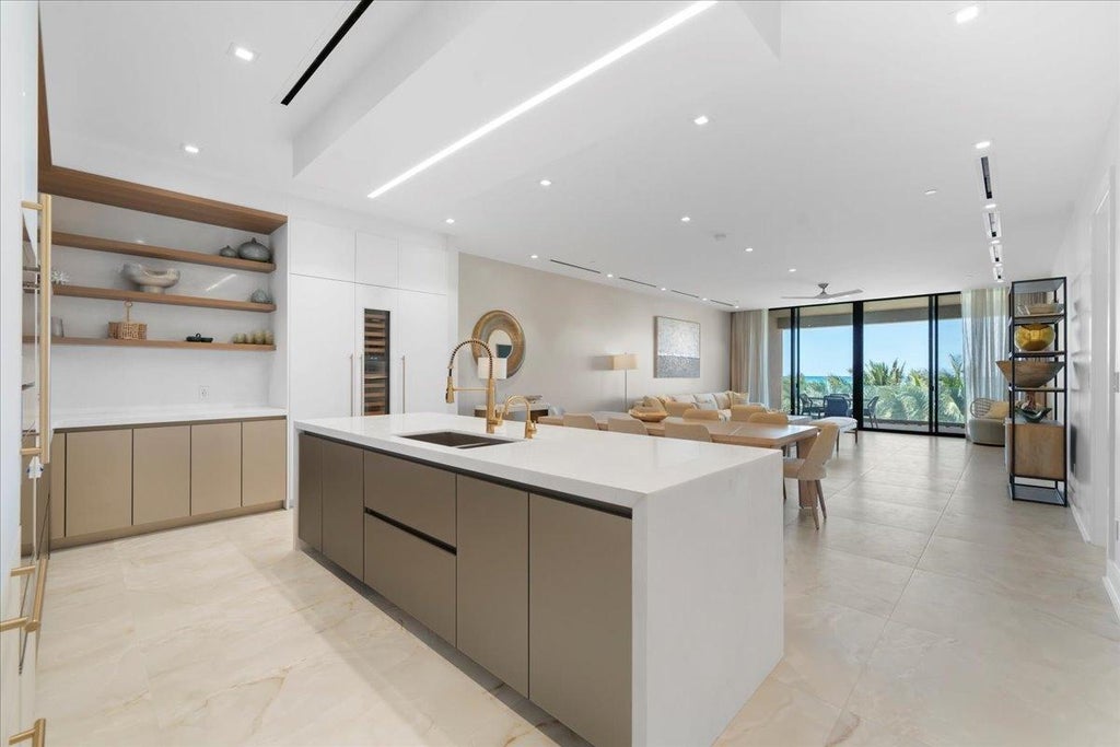 Aqualina 302, New Providence/Paradise Island