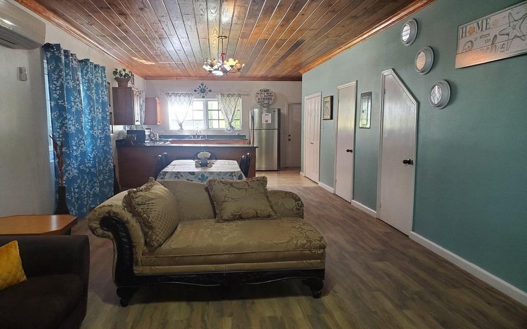 15 Rosedale Court, New Providence/Paradise Island