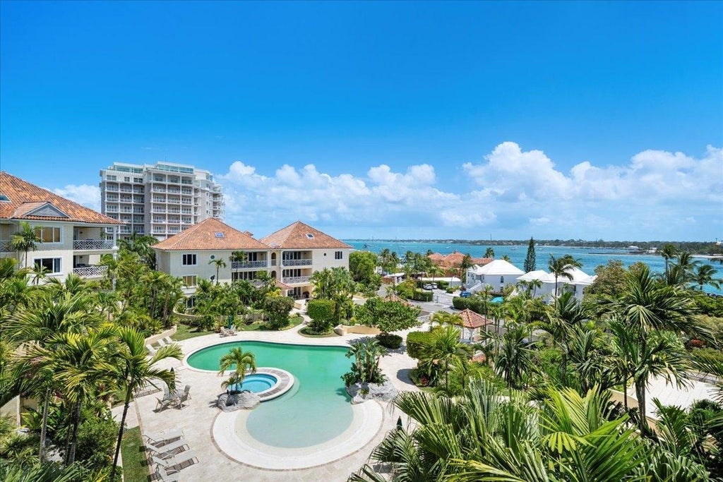 Cloister Drive East 9, New Providence/Paradise Island