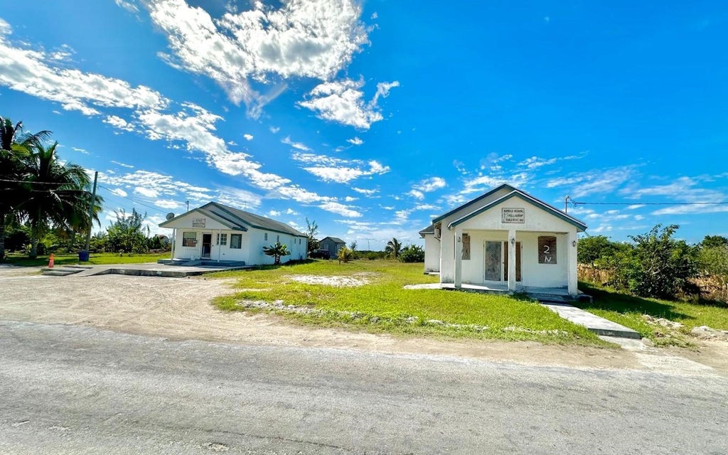 Canal Front Home Dumfries, Cat Island
