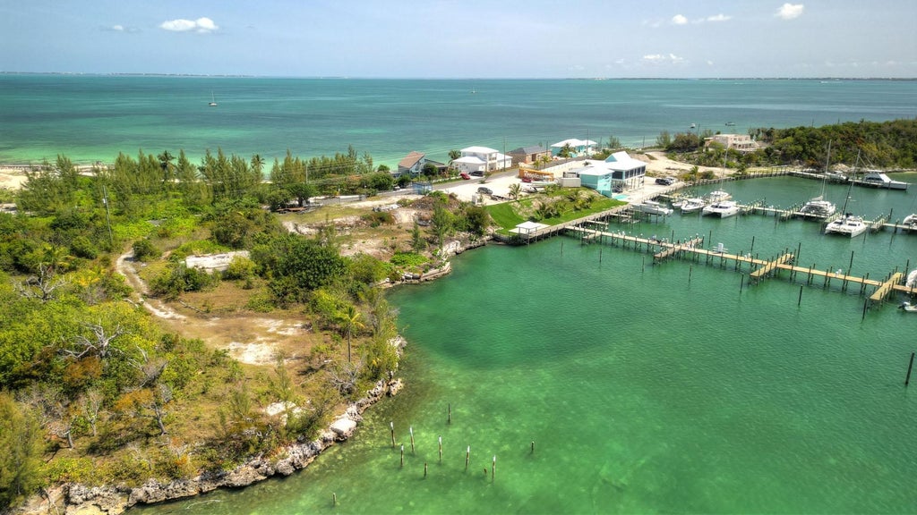 Lot 4, Pelican Shores, Abaco