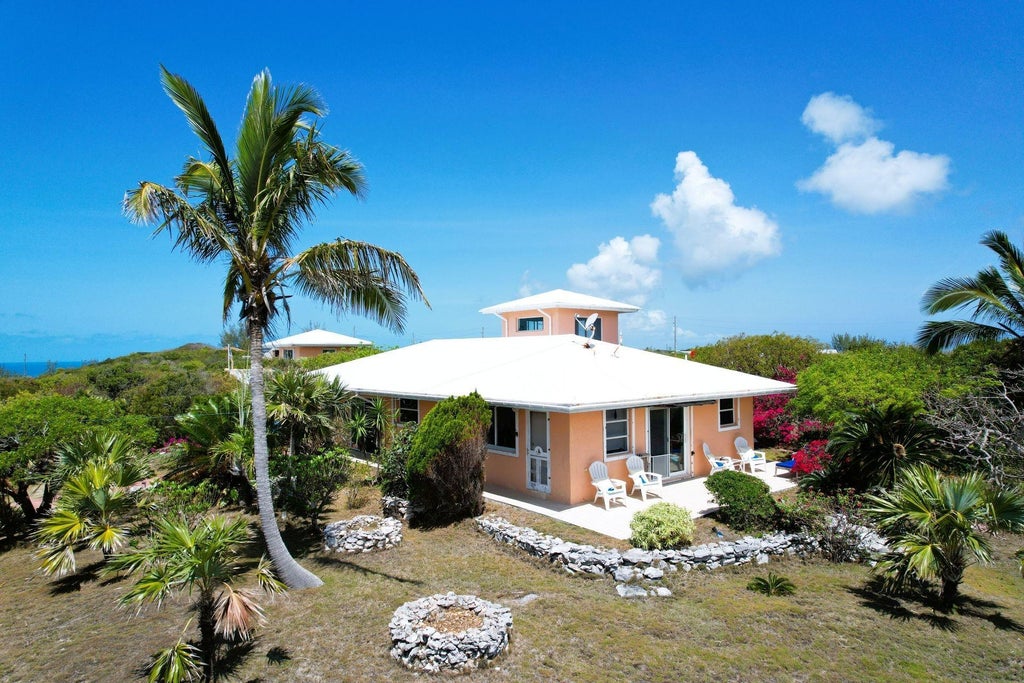 Honey Creeper Road, Eleuthera