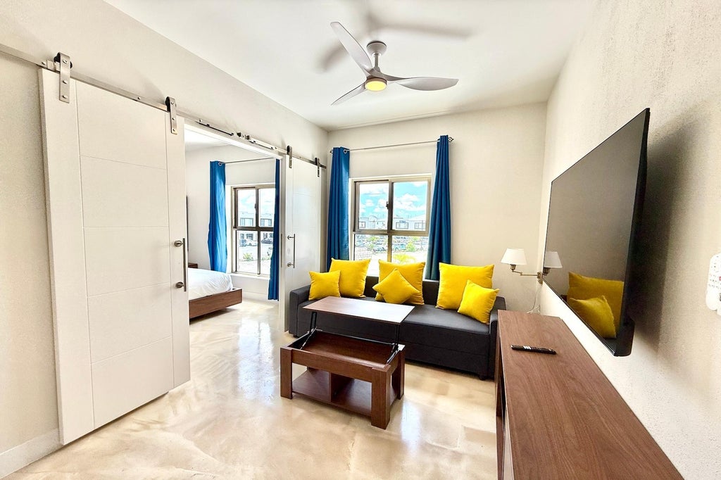 Windsor Field Road 19, New Providence/Paradise Island