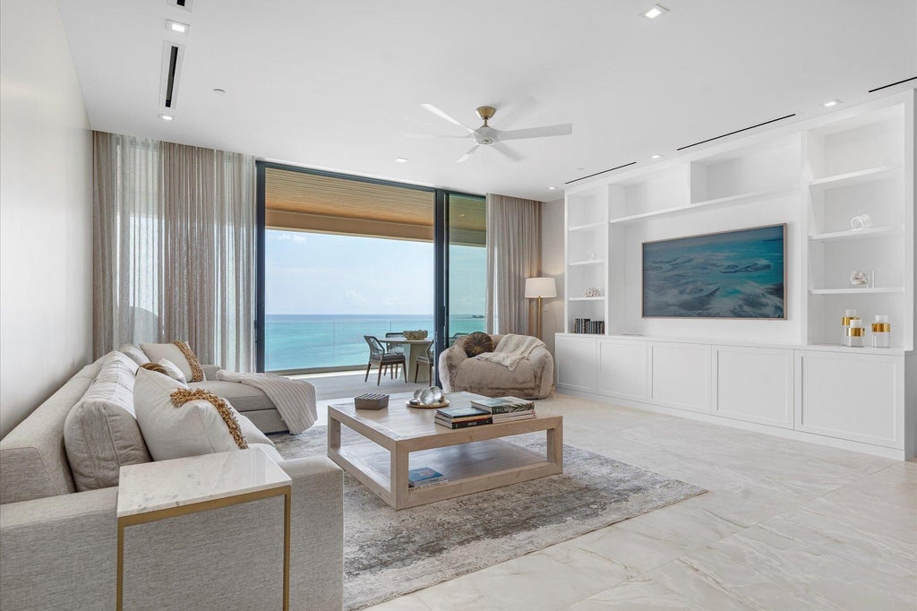 Aqualina 902, New Providence/Paradise Island