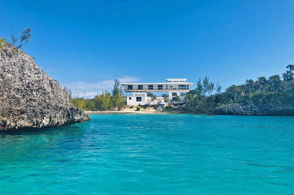 Sky Cove Kemps Bay, Eleuthera