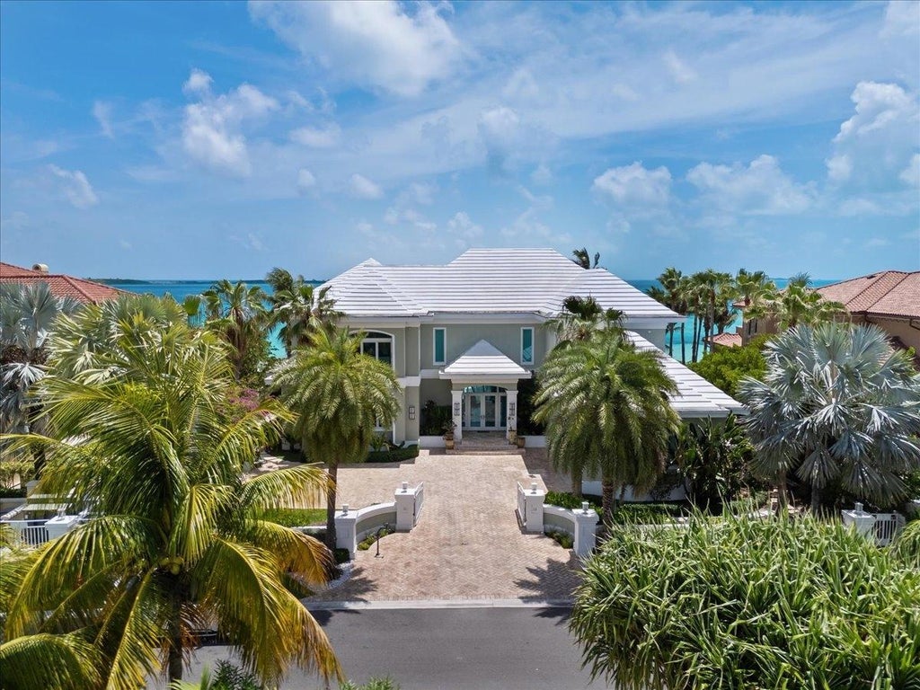38 Ocean Club Drive, New Providence/Paradise Island