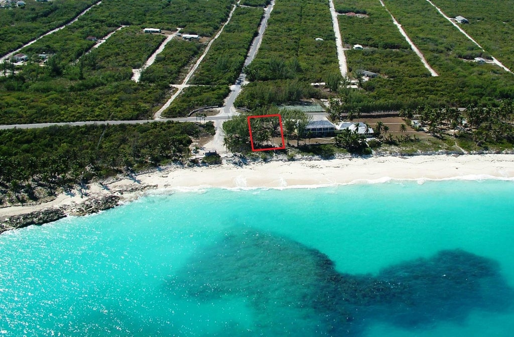 Lot 7164 Queens Highway, Exuma & Exuma Cays