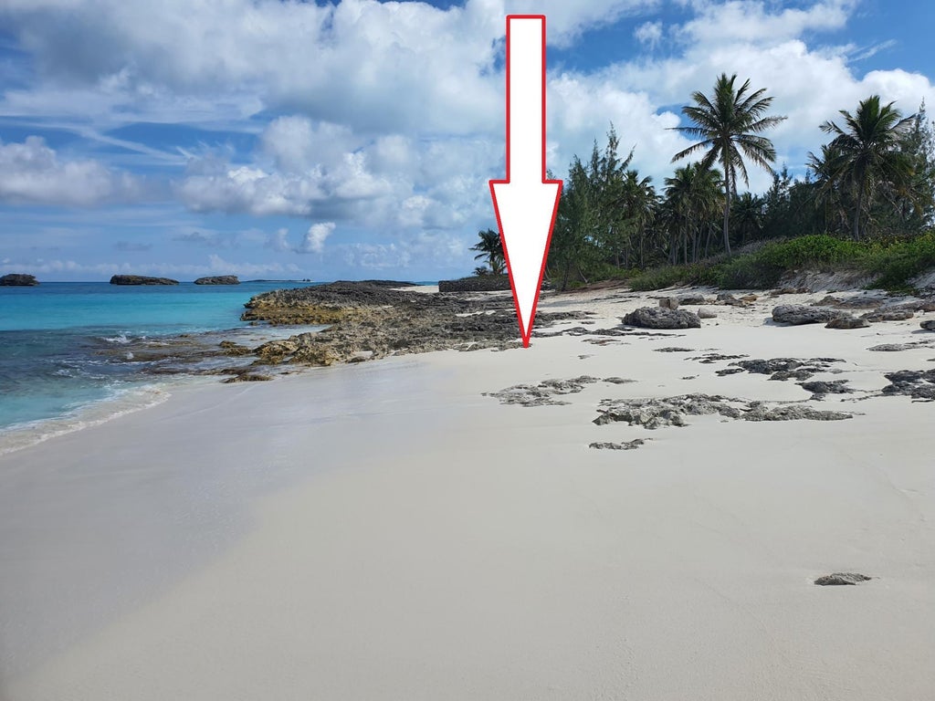 Lot 7167 Queens Highway, Exuma & Exuma Cays