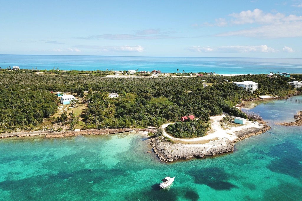 Waterfront Acreage, Abaco