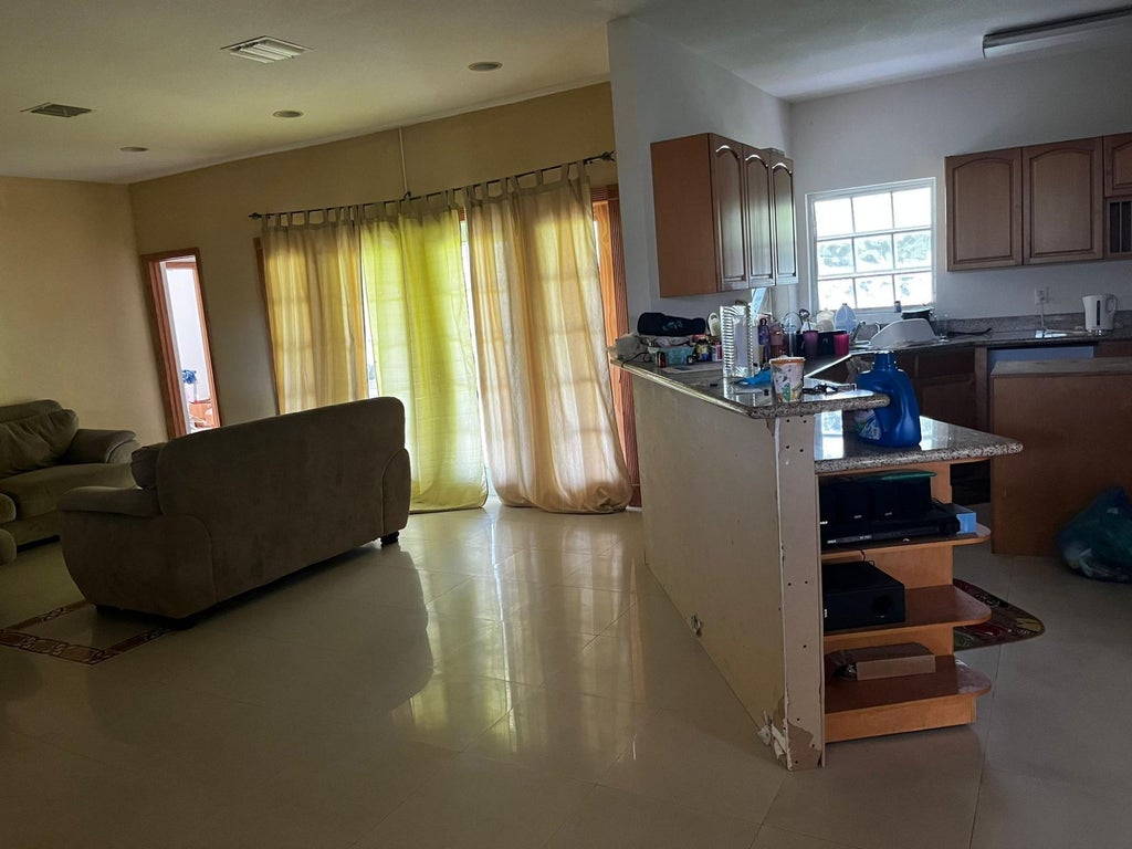 150 Aberdeen Drive, Grand Bahama/Freeport