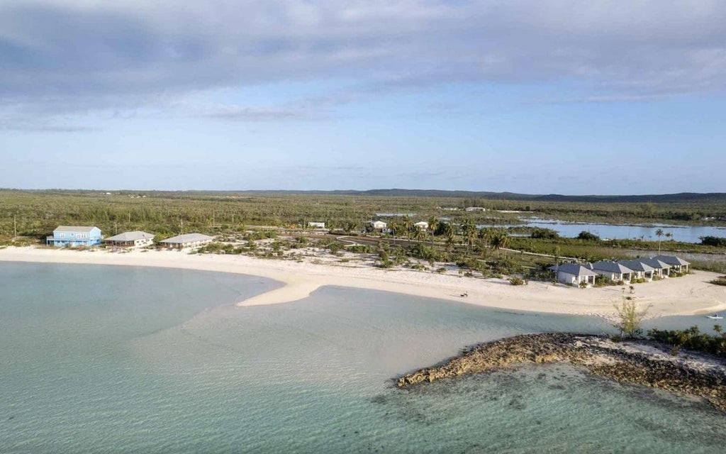 Fountain Bay Beachfront, Cat Island