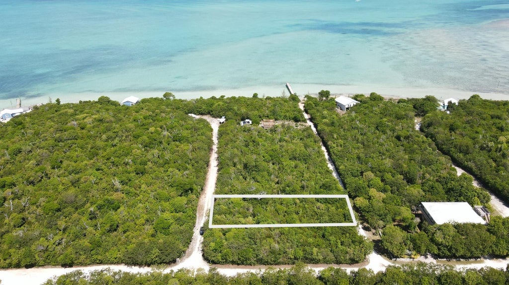 Lot 27, Lubbers Quarters, Abaco