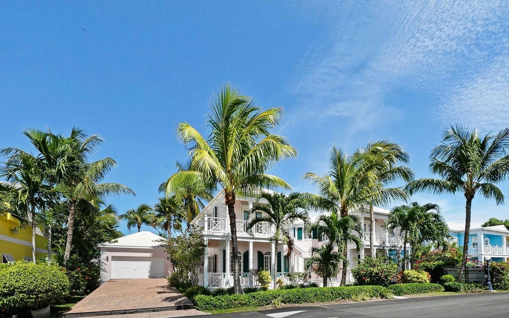 Sandyport Drive Home, New Providence/Paradise Island