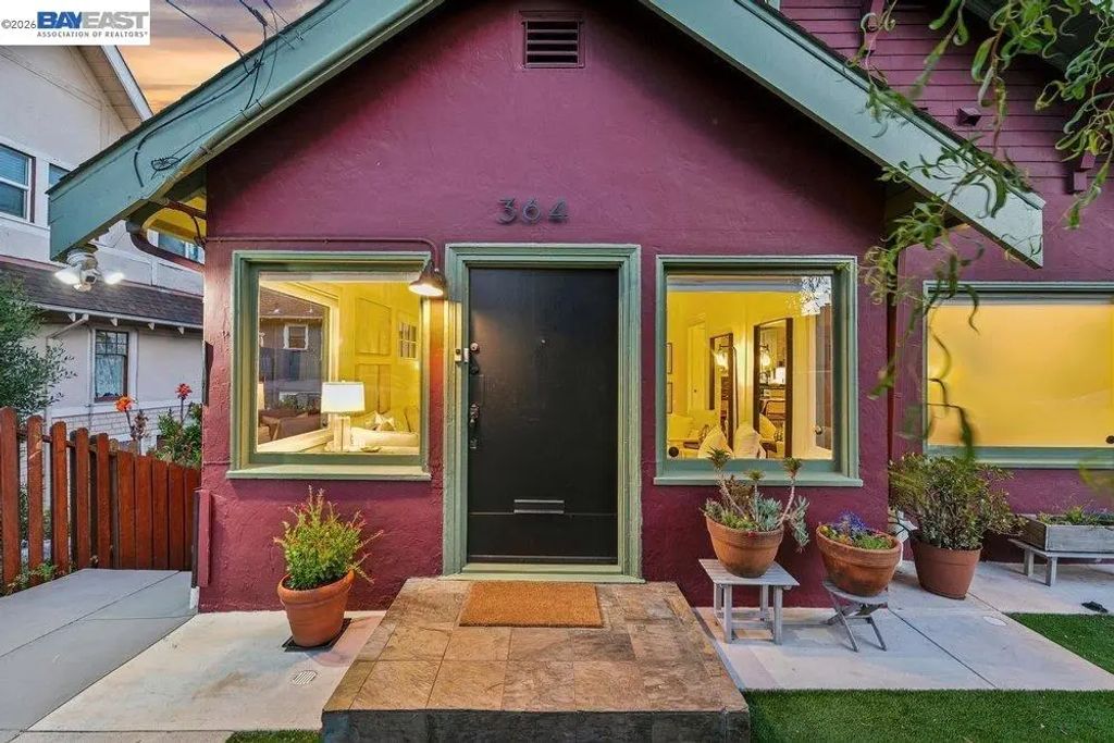 364 Lester Ave, Oakland