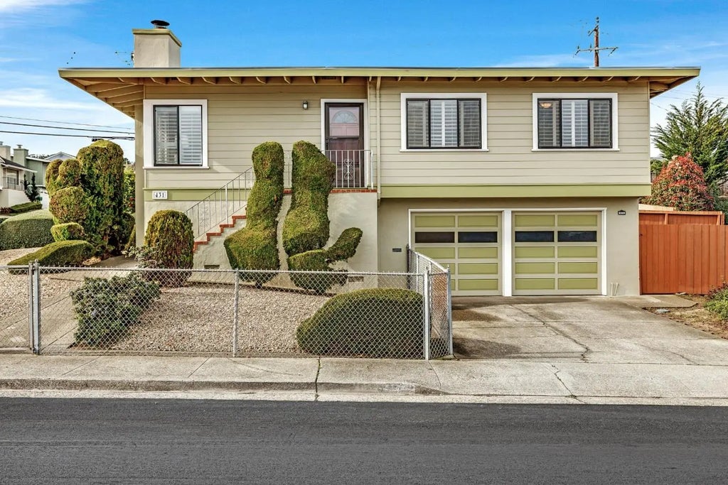 431 Alhambra Road, South San Francisco
