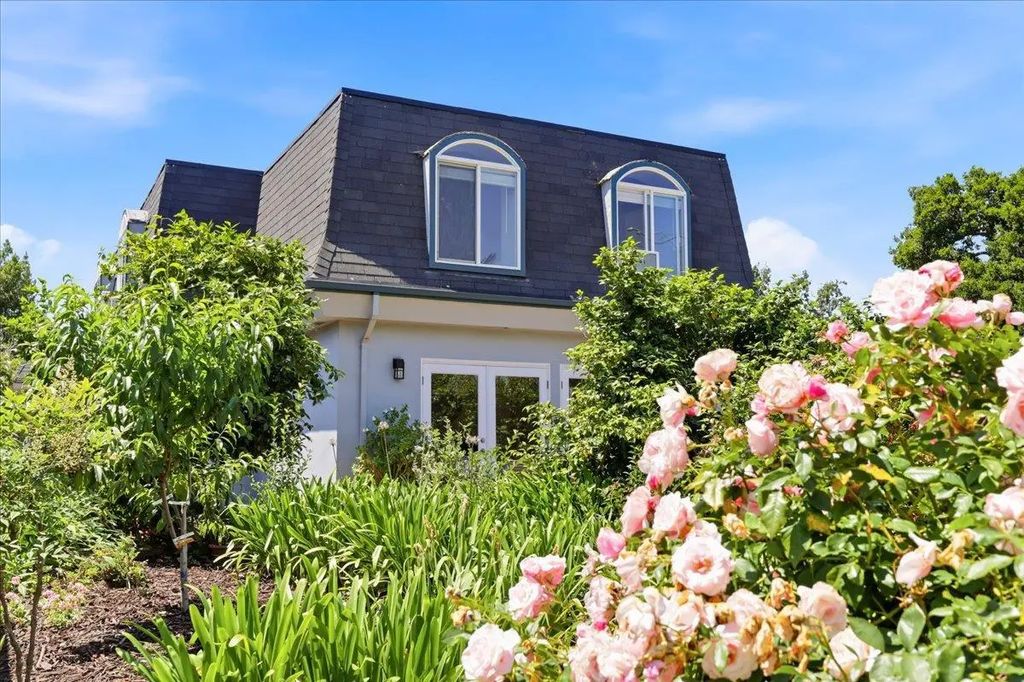 1689 Luika Place, Campbell