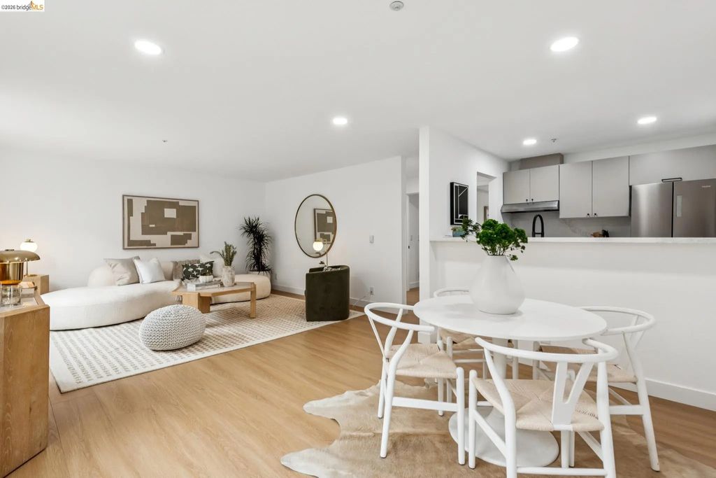 2901 Macarthur Blvd 213, Oakland