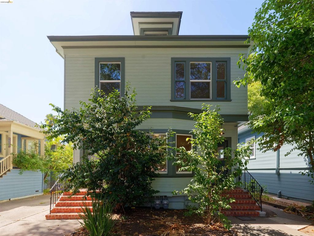 437 51st St, Oakland