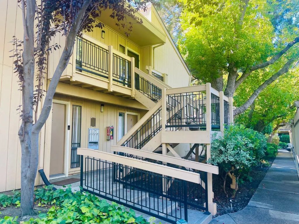 932 Kiely Boulevard F, Santa Clara